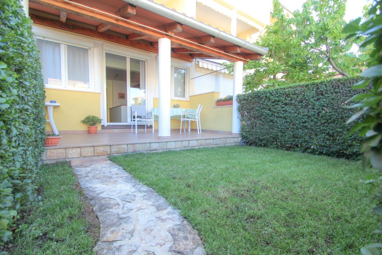 Appartamento Roko Novigrad Istria Esterno foto