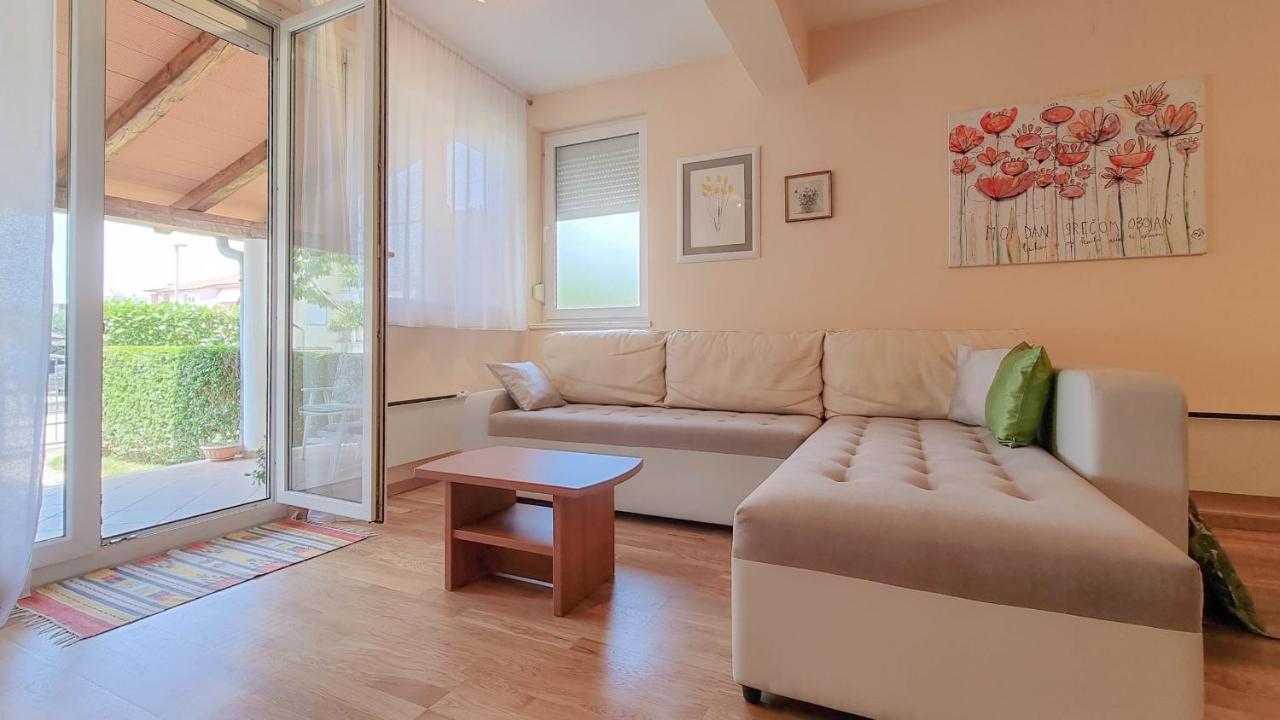 Appartamento Roko Novigrad Istria Esterno foto