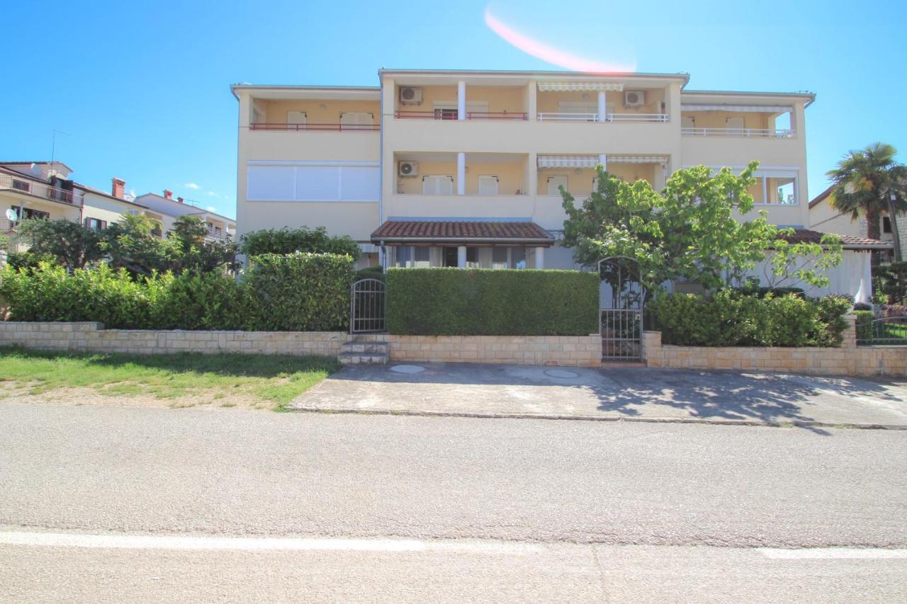 Appartamento Roko Novigrad Istria Esterno foto