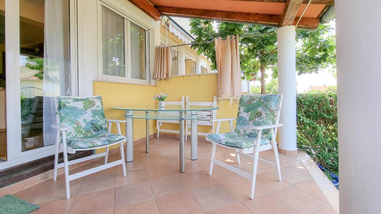 Appartamento Roko Novigrad Istria Esterno foto